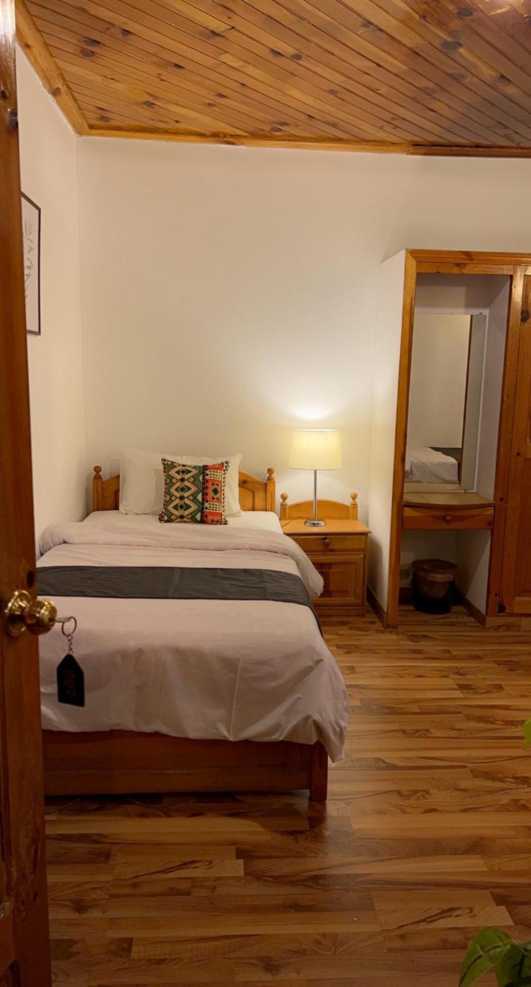 Umda Hotel Montana Nathia Gali Eksteriør bilde
