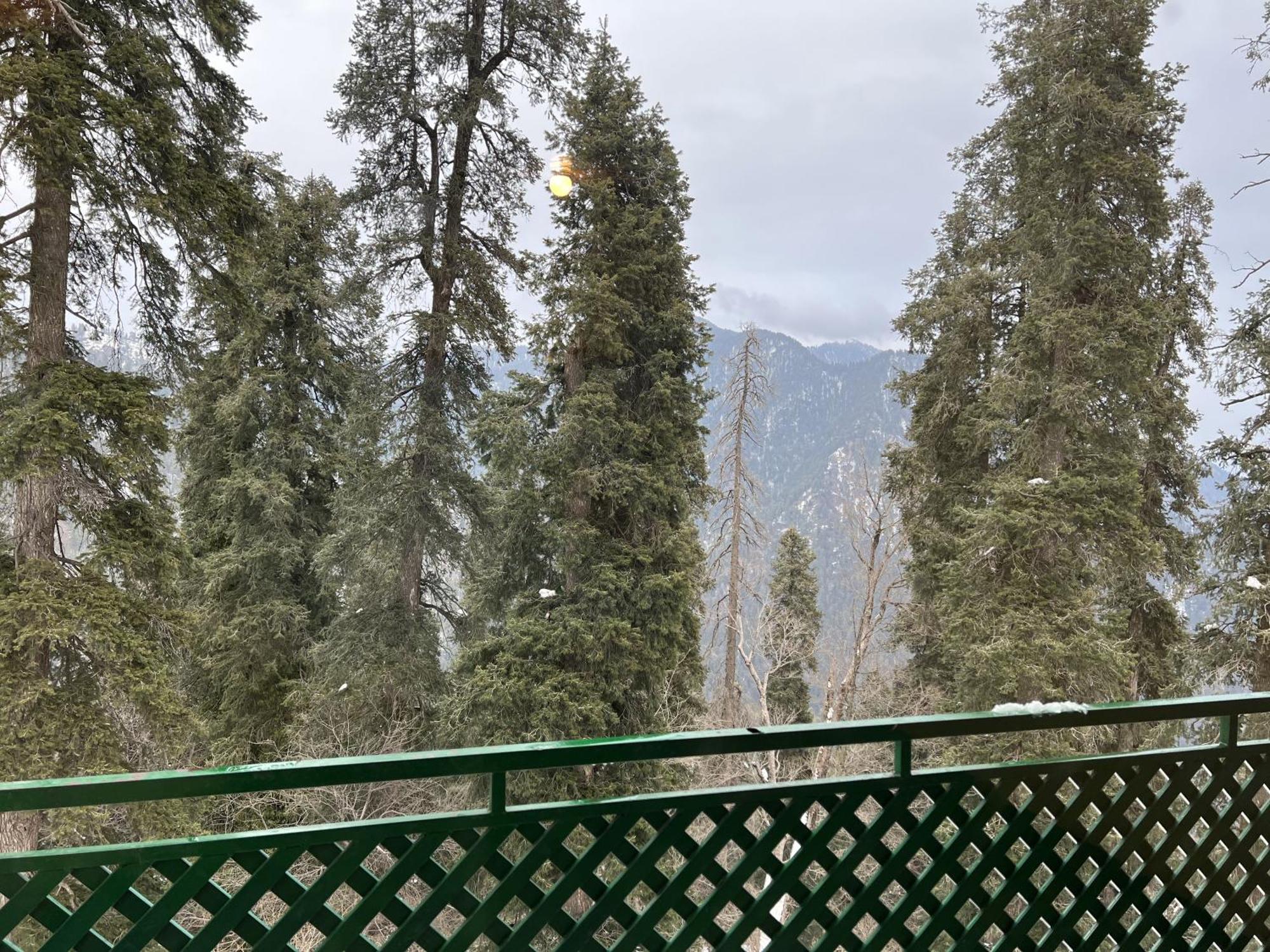 Umda Hotel Montana Nathia Gali Eksteriør bilde